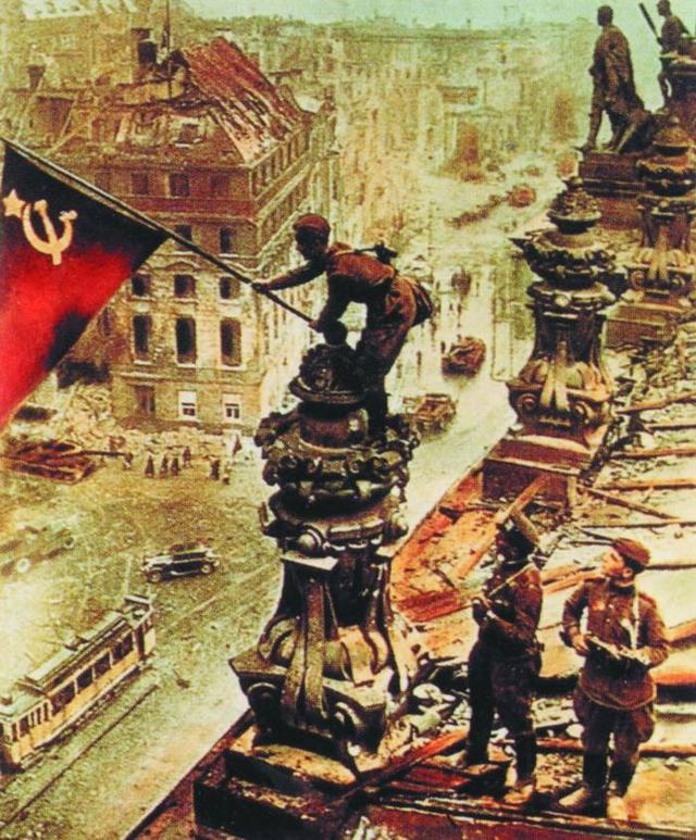 30万人伤亡只为一口气？为何明知德军必败苏军仍然要攻下柏林？