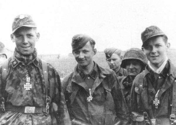 卡昂之魂：第十二党卫军“希特勒青年团”装甲师